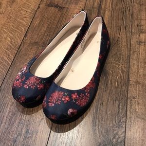 Ballet flats